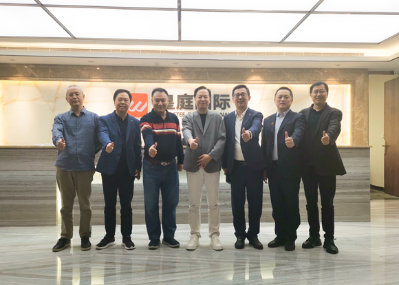 ��������(�й�)���޹�˾����